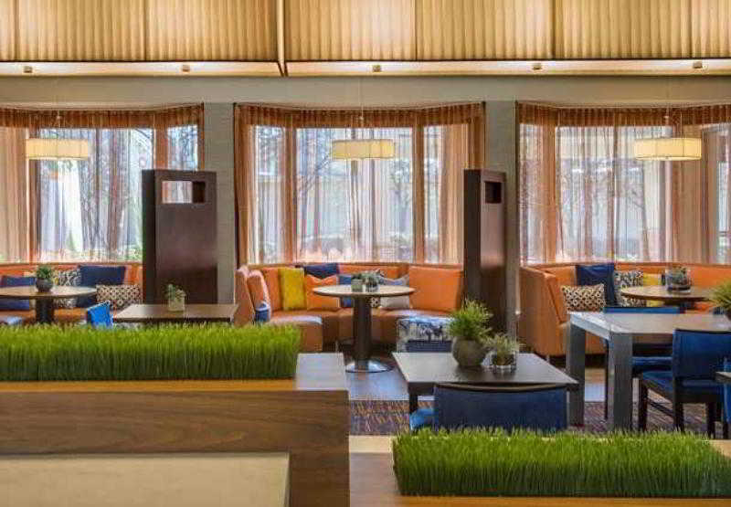 Courtyard Dallas Addison Midway Luaran gambar