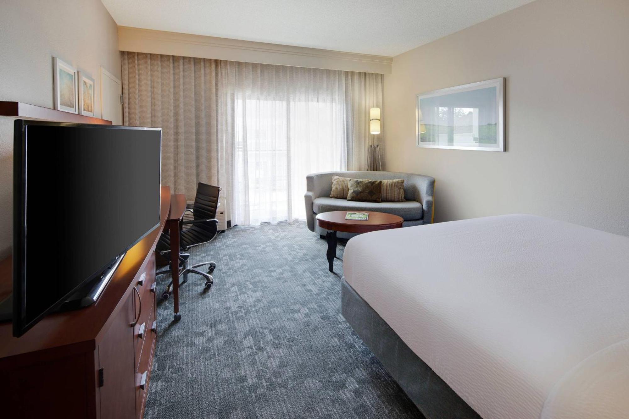 Courtyard Dallas Addison Midway Luaran gambar