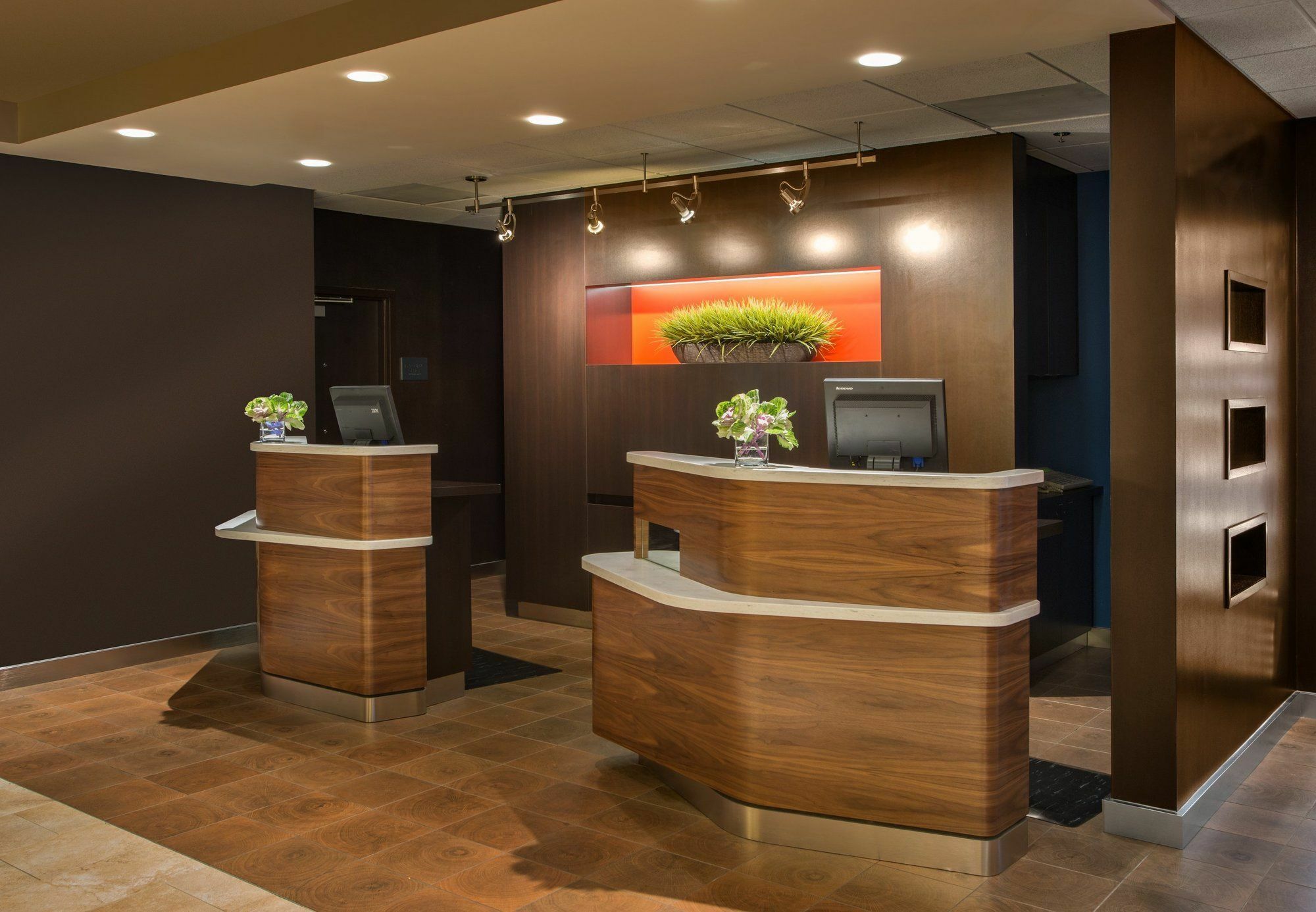 Courtyard Dallas Addison Midway Luaran gambar